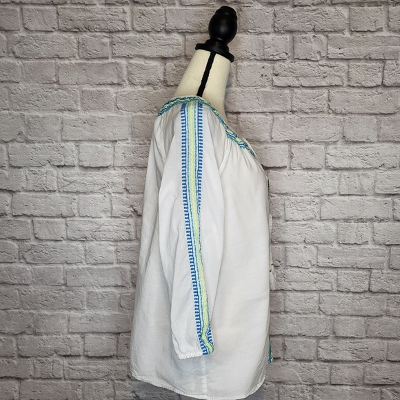 Vineyard Vines top white blue green embroidery tunic style 3/4 sleeve size M - Picture 7 of 9